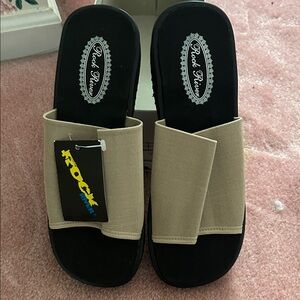 Prince Women's Tan Sandals